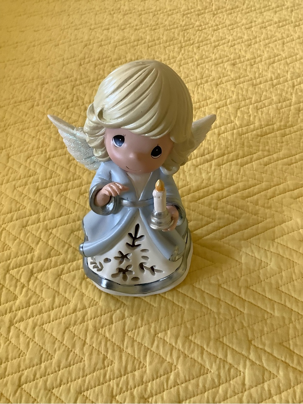 Precious Moments Let His Light Shine Blue Angel LED Musical Figurine - Picture 2 of 2